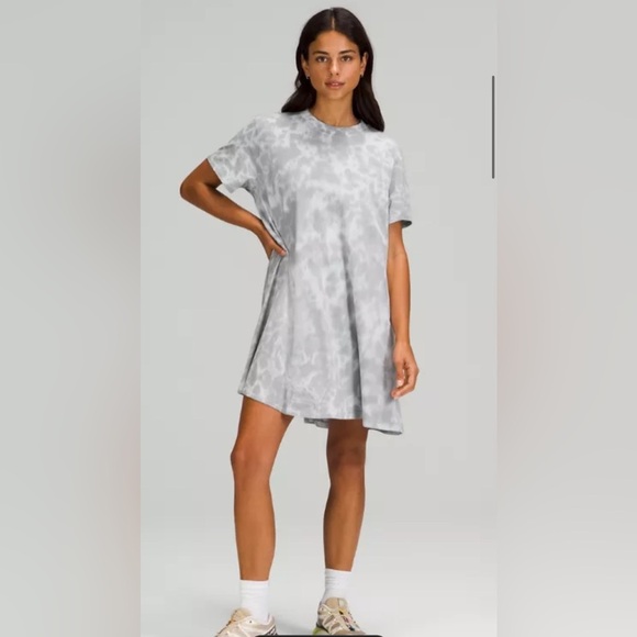 Lululemon Athletica All Yours Tee Dress Sz 8 Gray Tie Dye  Casual Athleisure - Picture 1 of 8